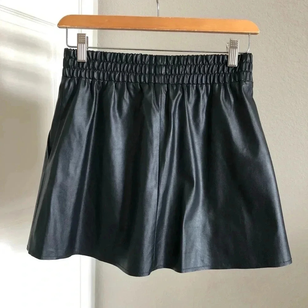 BCBGMAXAZRIA Leather Skirt - Picture 4 of 9